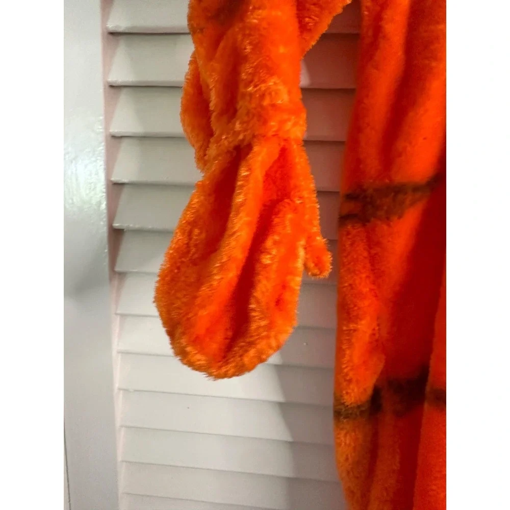 Disney Store Children's Size XS / 4 Plush Hooded Tigger Costume Padded Tummy